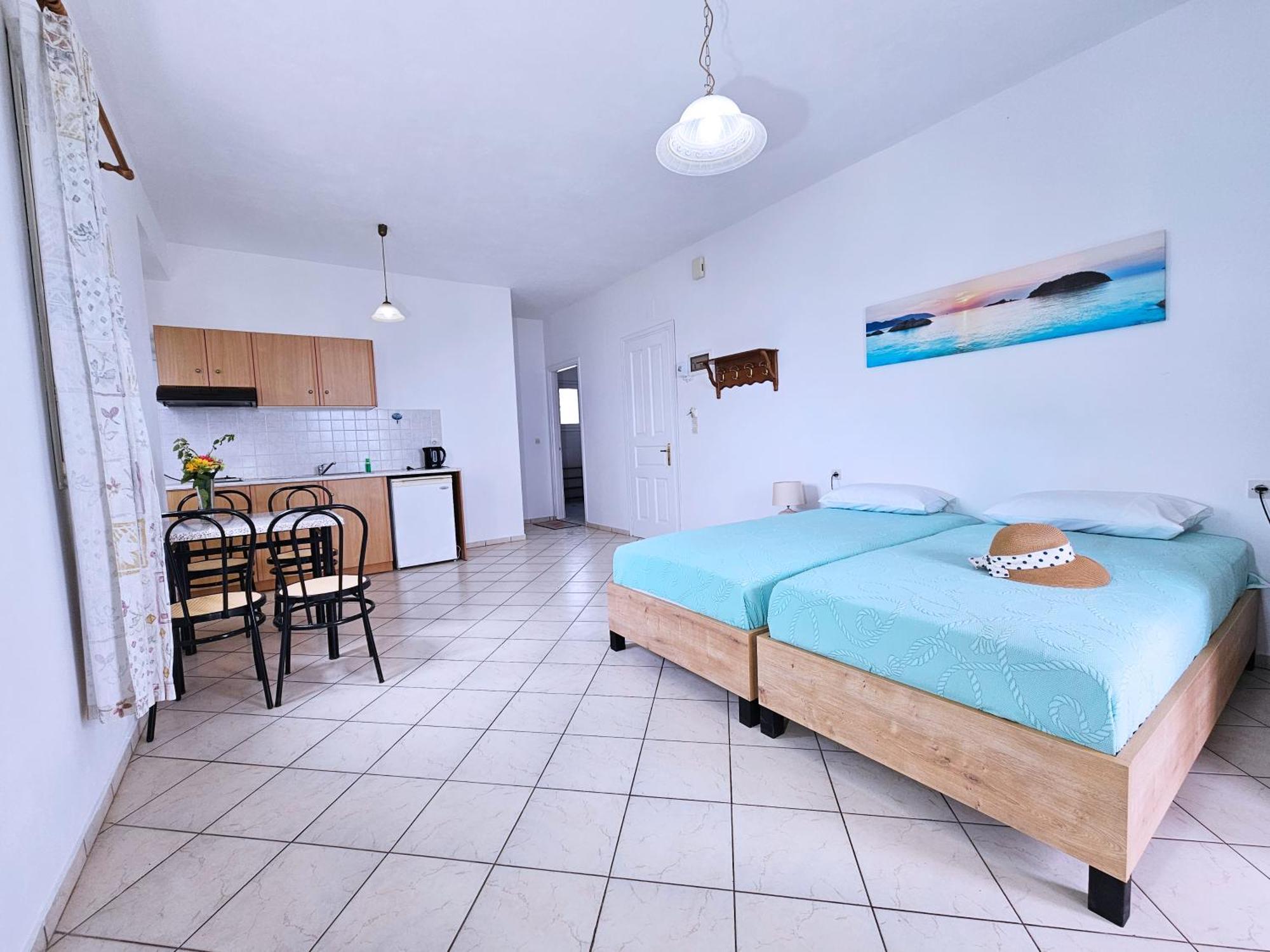 Sunflowers Apartments 마라토캄포스 외부 사진